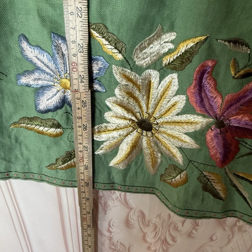 Donna Karen DKNY 100% Linen Embroidered Flowy Green Skirt Women's Size 10 Boho